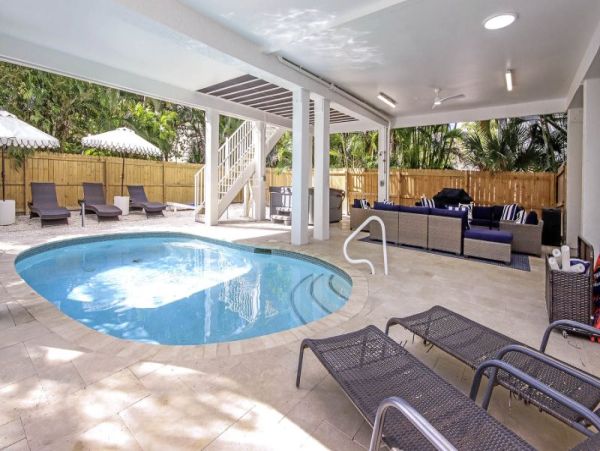 Captiva Island Vacation Rental - Luxury Beach House with Pool & Spa for 14 Guests