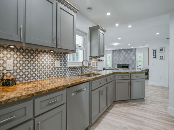 Luxury Siesta Key Vacation Rental with Pool & Guest House