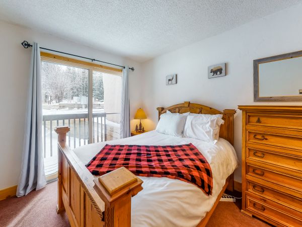 Vail Lionshead Home 1022605