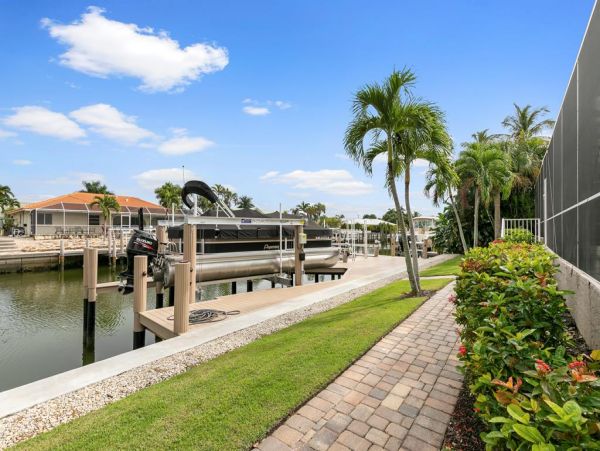 Marco Island 3 Bedroom House with Pool & Canal View