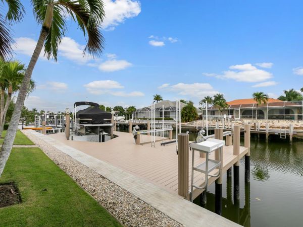 Marco Island 3 Bedroom House with Pool & Canal View