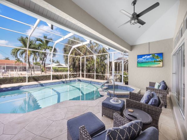 Marco Island 3 Bedroom House with Pool & Canal View