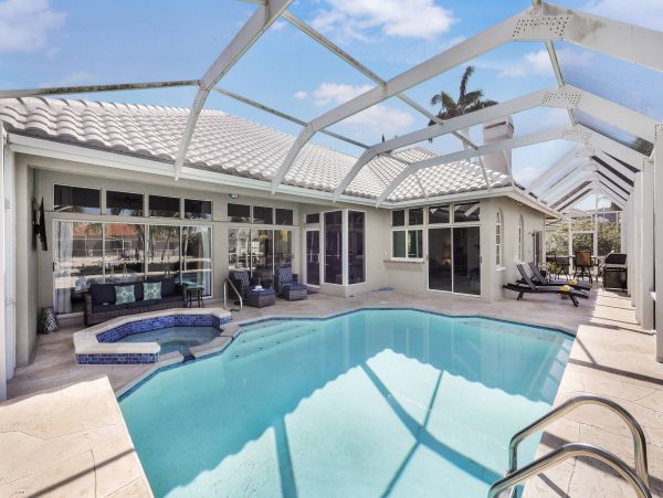 Marco Island 3 Bedroom House with Pool & Canal View