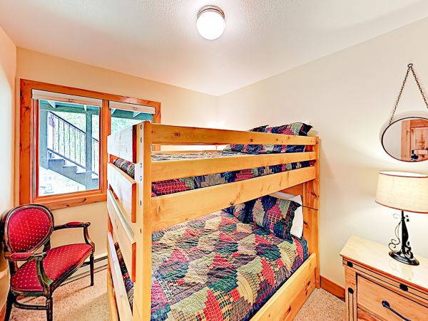 Vail Lionshead Home 1022610