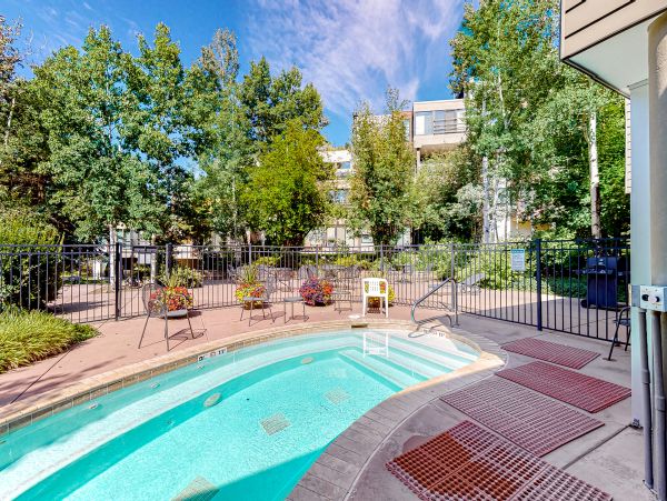 Mountain Vacation Rental with 2 Bedrooms in Vail