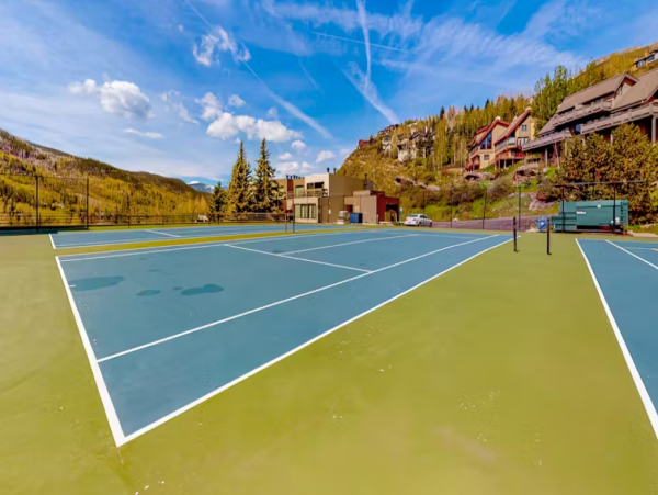 Mountain Vacation Rental with 2 Bedrooms in Vail