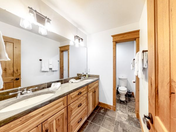 Vail Lionshead Home 1022618