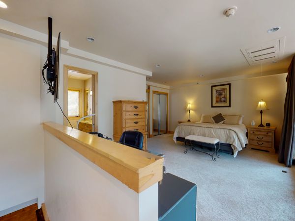 Vail Lionshead Home 1022625