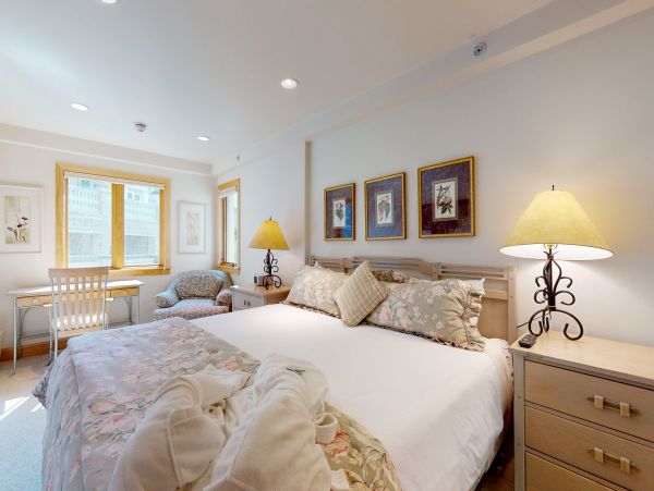 Vail Lionshead Home 1022625