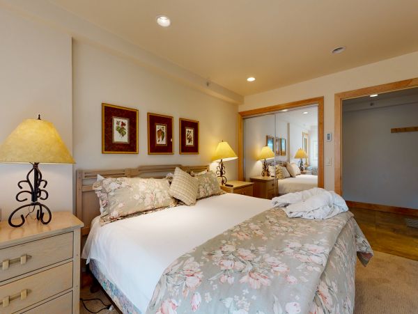 Vail Lionshead Home 1022625