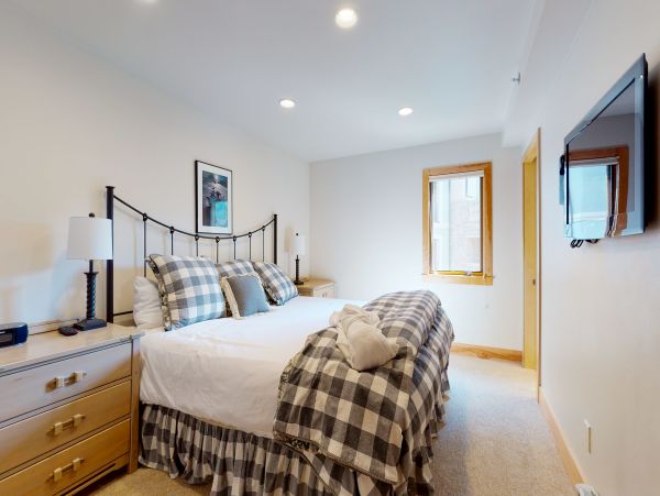 Vail Lionshead Home 1022625
