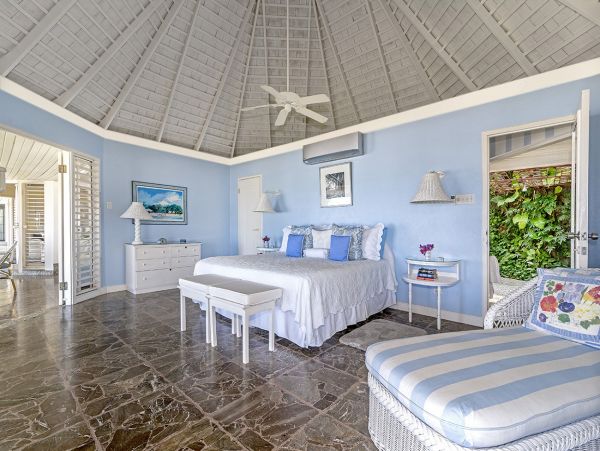 Luxury Oceanfront Jamaica Villa Four Bedroom Private Pool
