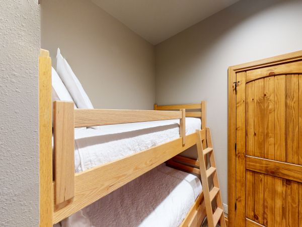 Vail Lionshead Home 1022630