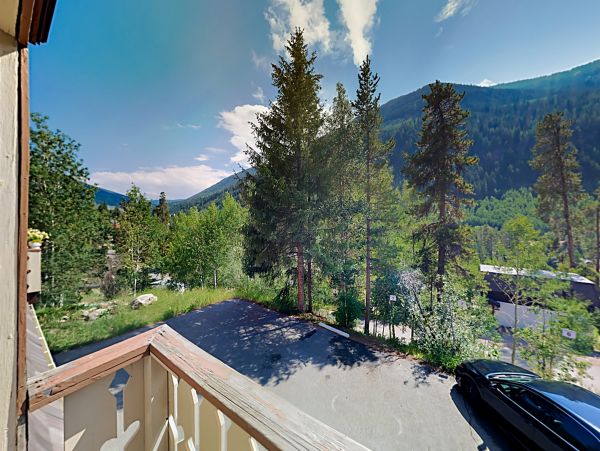 One block to East Vail shuttle