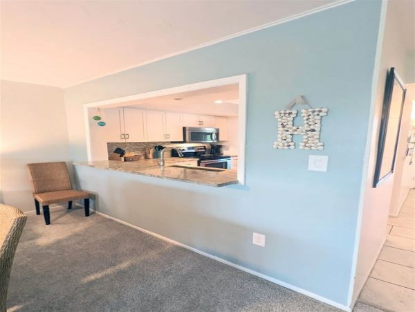 Sanibel 2 Bedroom Condo with Lanai & Ocean View