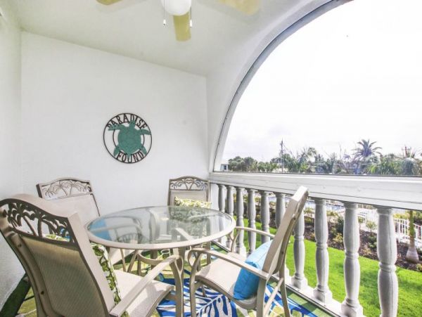 Sanibel Vacation Condo Two Bedroom with Pool