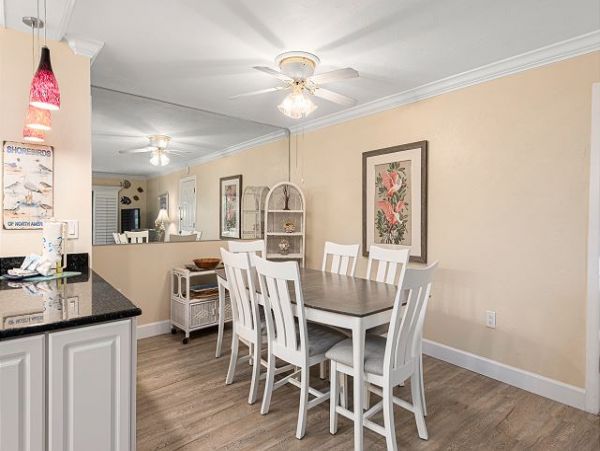 Charming Sanibel 3 Bedroom Condo Sleeps 6
