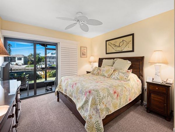 Charming Sanibel 3 Bedroom Condo Sleeps 6