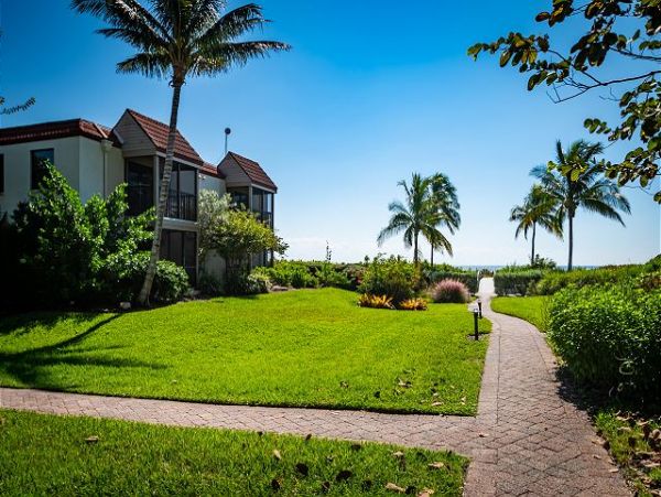 Charming Sanibel 3 Bedroom Condo Sleeps 6