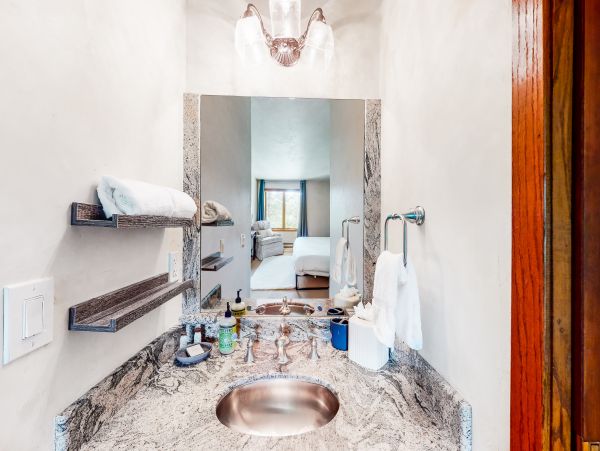Vail Lionshead Home 1022654
