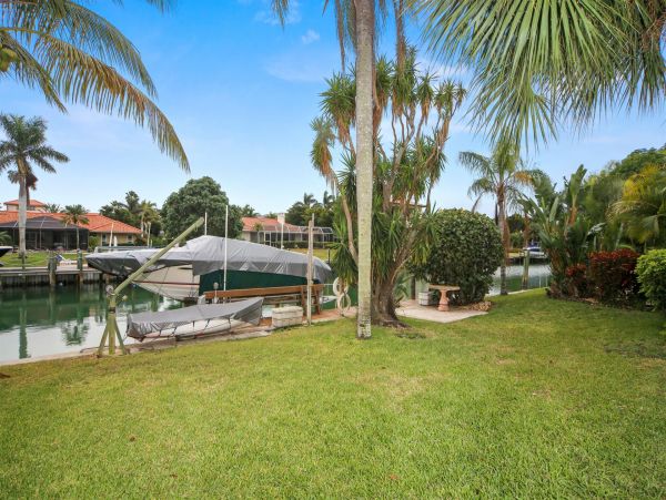 Lido Vacation Home Four Bedroom