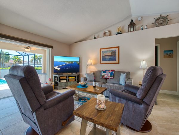 Cape Coral Home 1022754