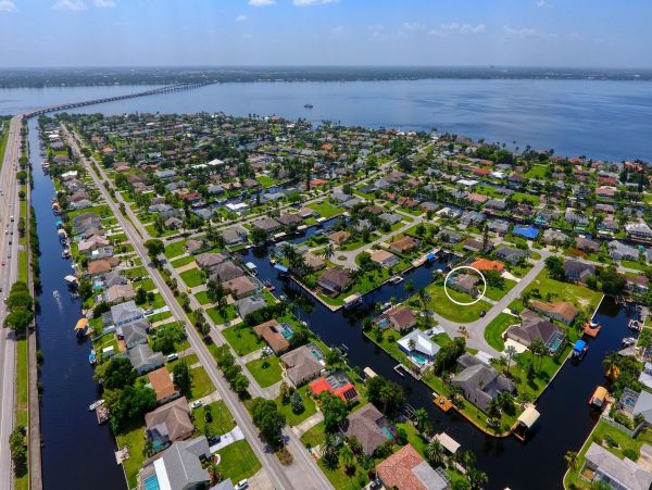 Cape Coral Home 1022754