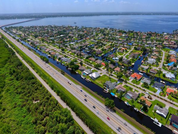 Cape Coral Home 1022754