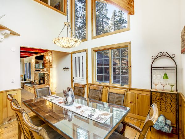 Mountain Vacation Rental with 4 Bedrooms in Big Bear