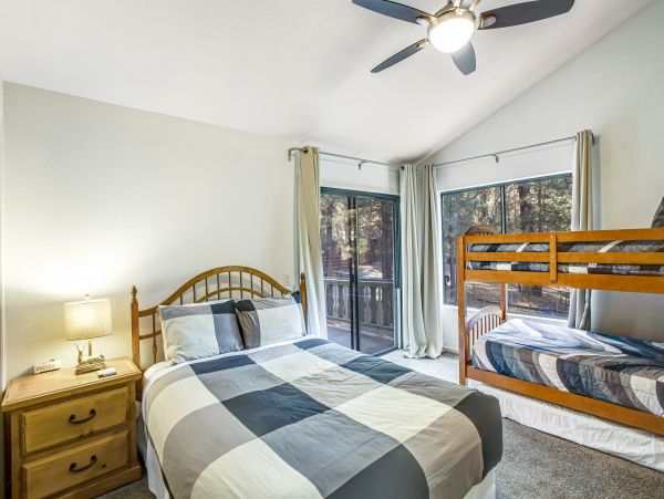 Mountain Vacation Rental with 4 Bedrooms in Big Bear