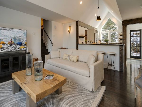 Luxurious 8 Bedroom Vacation Home in Breckenridge 17 Guests