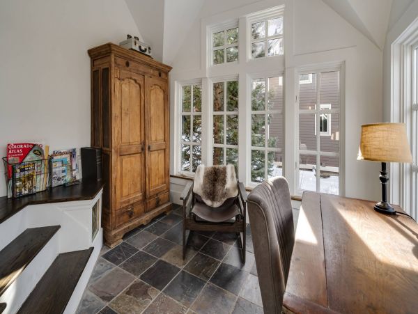 Luxurious 8 Bedroom Vacation Home in Breckenridge 17 Guests
