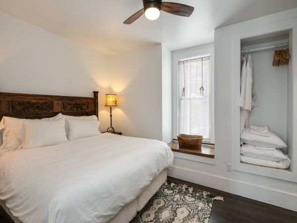 Luxurious 8 Bedroom Vacation Home in Breckenridge 17 Guests