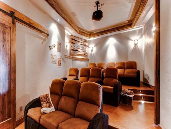 Breckenridge Luxurious Ski In - Ski Out Home Mountain Views