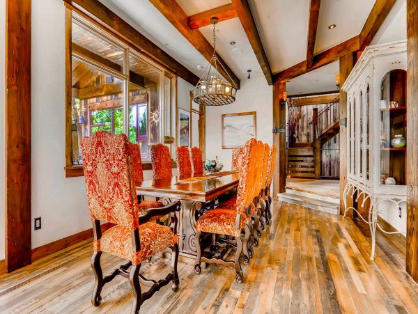 Breckenridge Luxurious Ski In - Ski Out Home Mountain Views