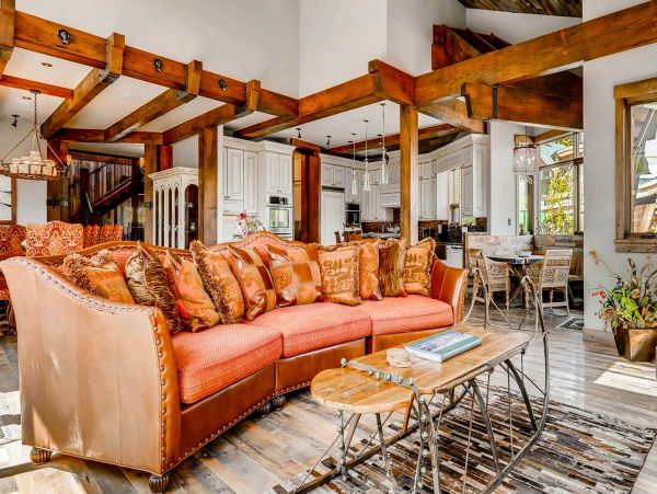 Breckenridge Luxurious Ski In - Ski Out Home Mountain Views
