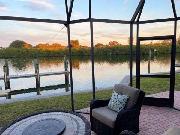 Waterfront 3 Bedrooms Vacation Home in Longboat Key