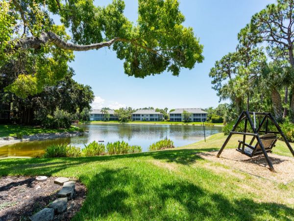 Bonita Springs Condo with Tennis Court & Golf Course