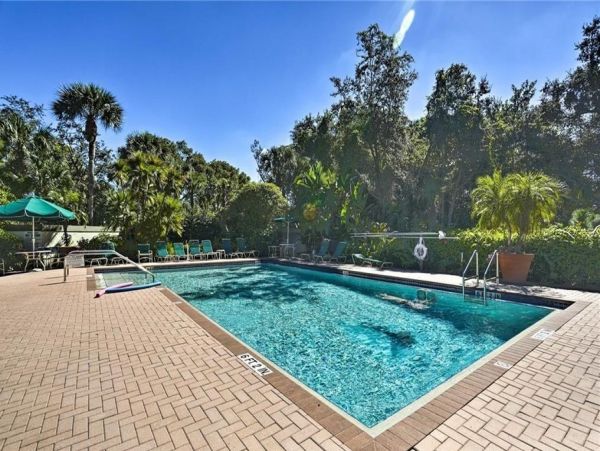 Bonita Springs Condo with Tennis Court & Golf Course