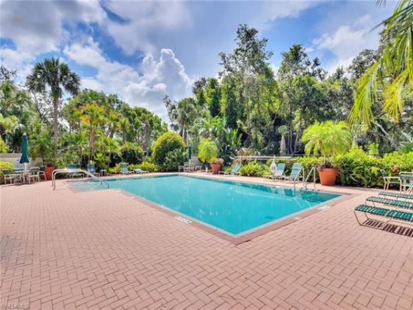 Bonita Springs Condo with Tennis Court & Golf Course