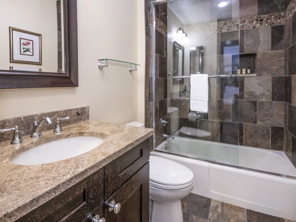Spacious Vail Mountain Townhome with Stunning Views Vail, CO