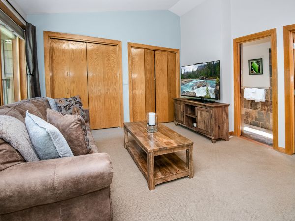 Spacious Vail Mountain Townhome with Stunning Views Vail, CO