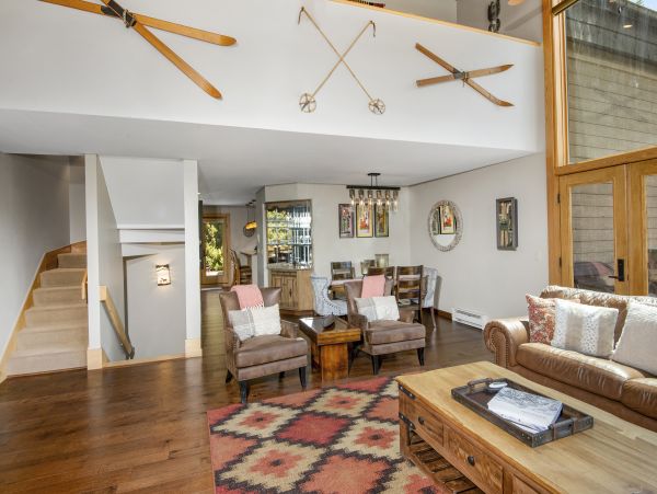 Spacious Vail Mountain Townhome with Stunning Views Vail, CO