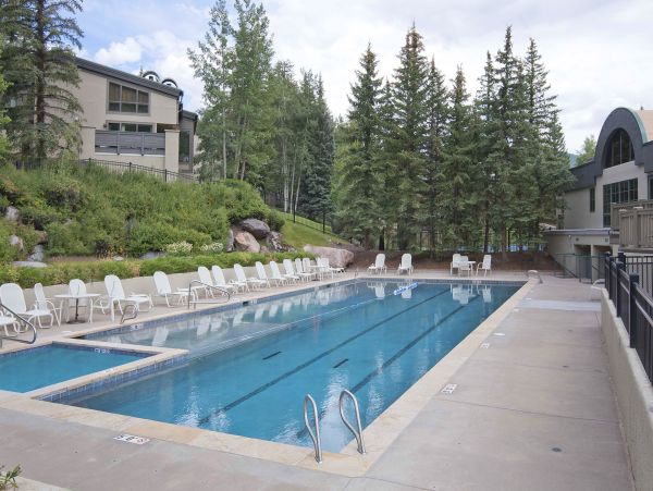 Spacious Vail Mountain Townhome with Stunning Views Vail, CO