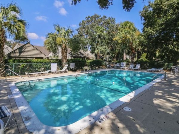 Hilton Head 2 Bedroom Condo Sleeps 6 Stroll Beach