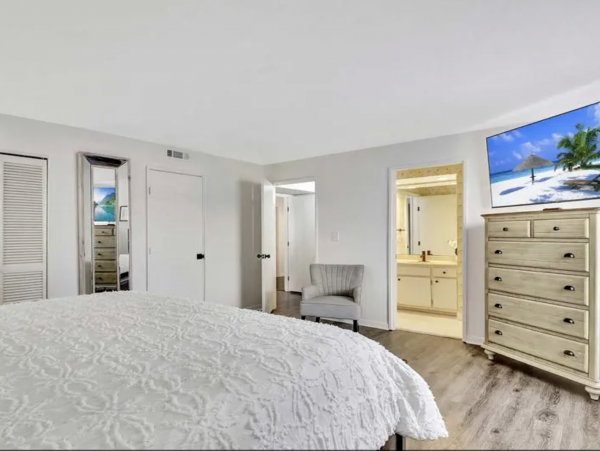 Hilton Head 2 Bedroom Condo Sleeps 6 Stroll Beach