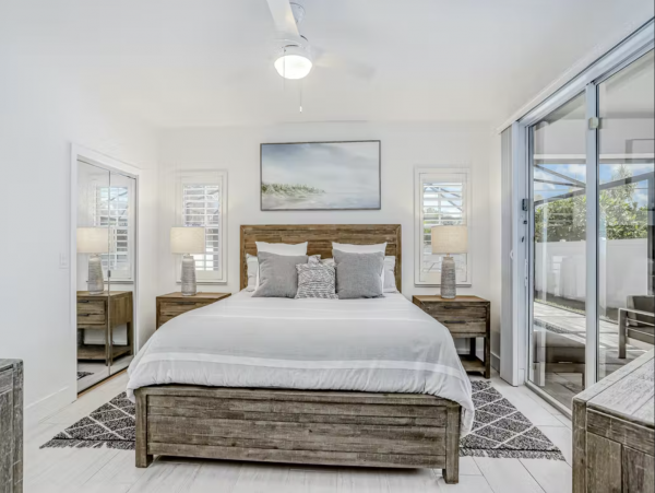 Naples Park Luxury Vacation Rental Home Pool