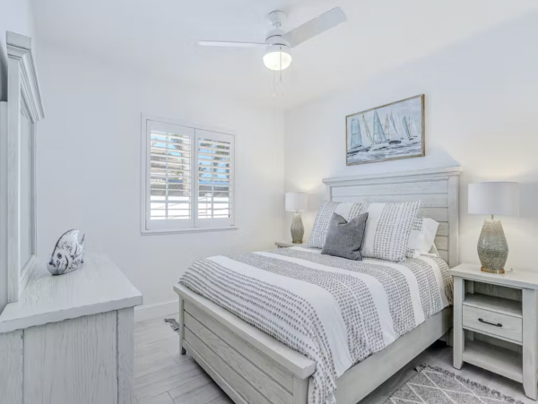 Naples Park Luxury Vacation Rental Home Pool