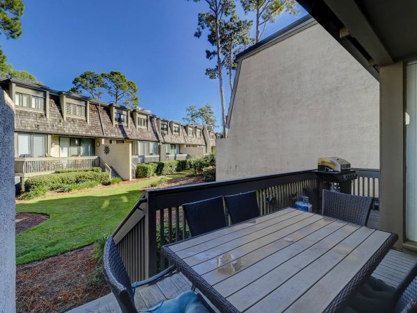 Hilton Head Four Bedroom Townhome Community Amenities