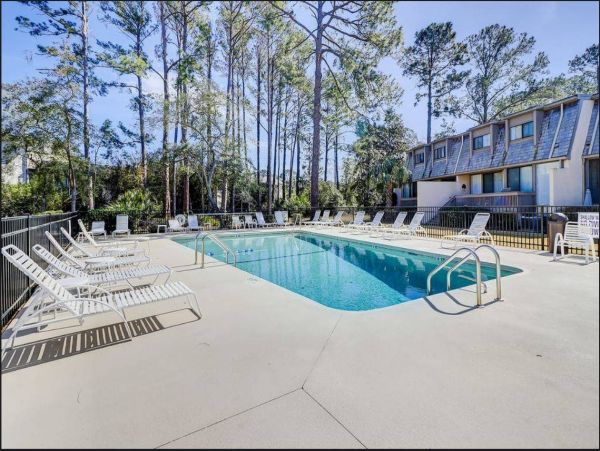 Hilton Head Four Bedroom Townhome Community Amenities
